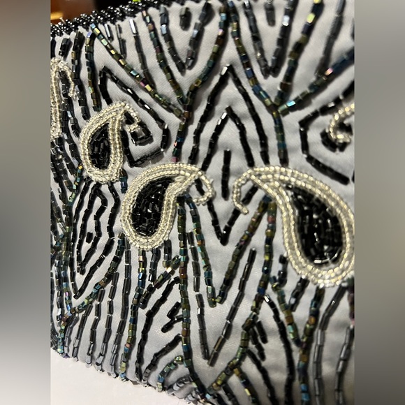 Pretty Vintage Blue & Gray Crossbody/Bag Beaded Satin Clutch with Cloth Rope - Picture 3 of 5